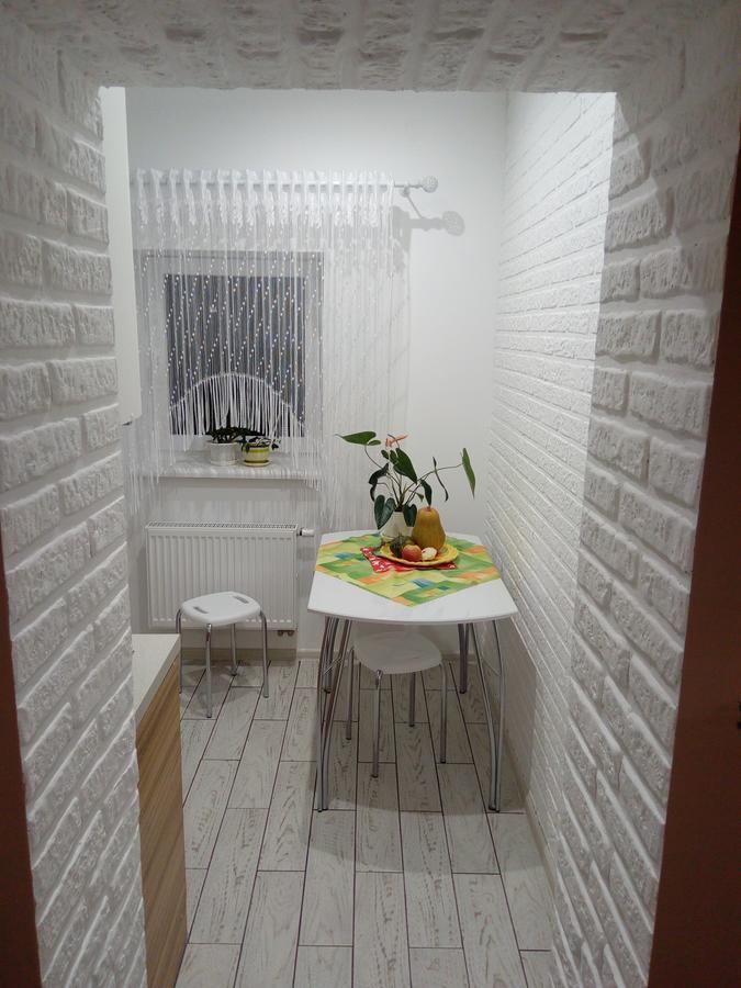 Guest House Uyutnyy 브레스트 외부 사진
